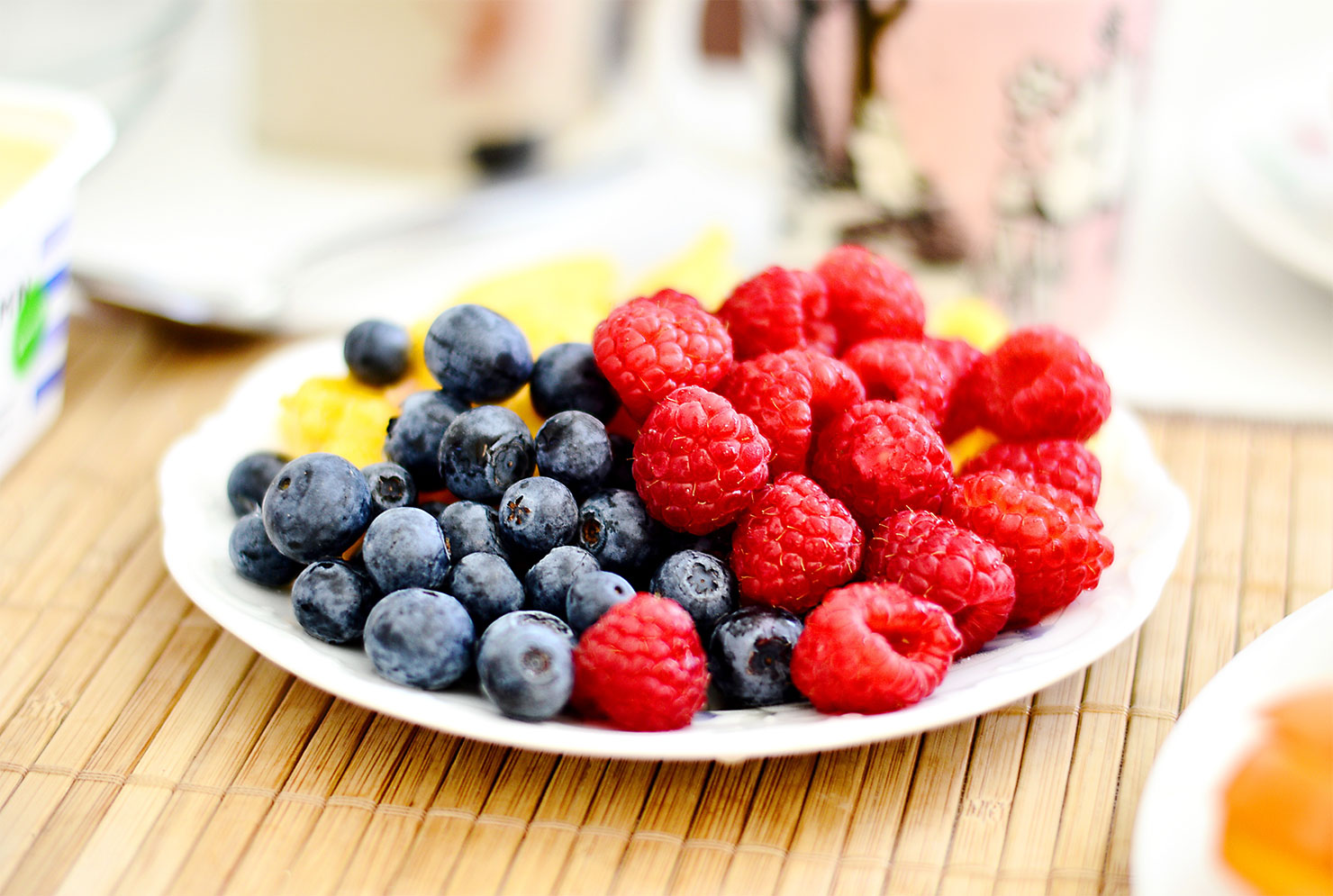 Berries for skin clean-up